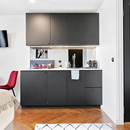 Apartment Bob W Avangard
