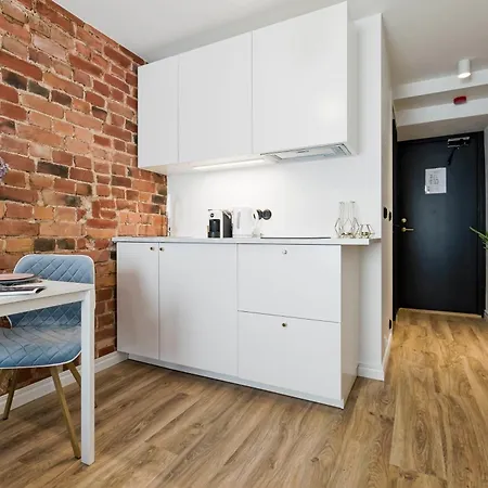 Bob W Avangard Apartment