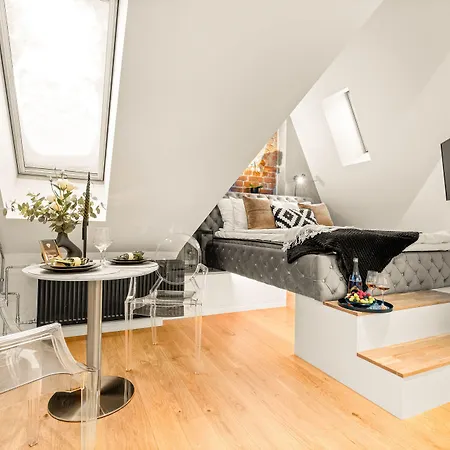 Bob W Centre - Avangard Apartmán Tallinn