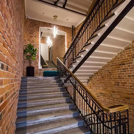 Bob W Avangard Apartment Tallinn