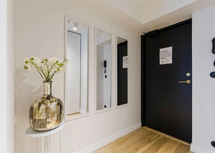 Bob W Centre - Avangard * Ταλίν