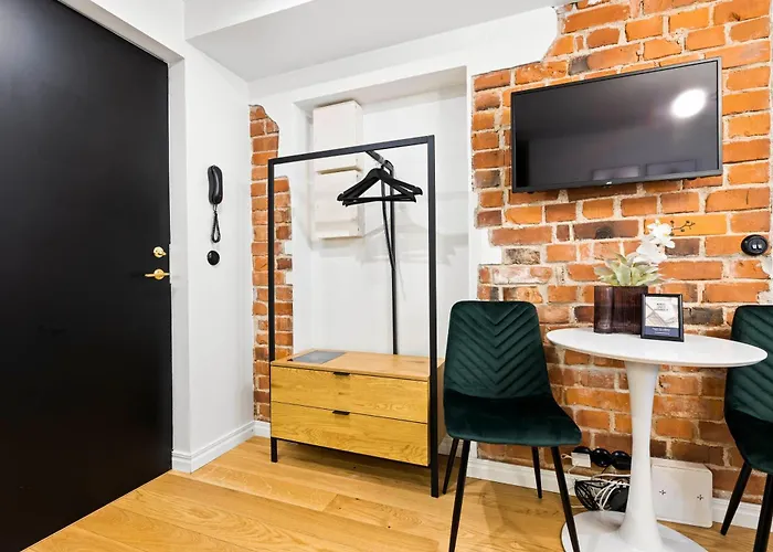 Bob W Centre - Avangard * Ταλίν