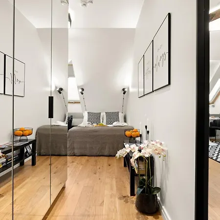 Bob W Centre - Avangard Apartamento *