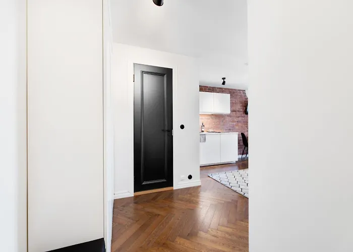 Bob W Centre - Avangard Apartment