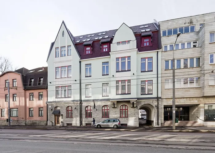 Bob W Centre - Avangard *